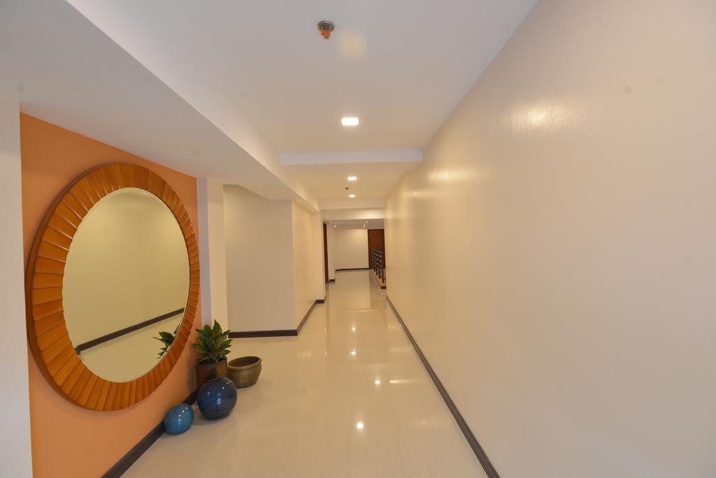 Royal Suites Condotel Kalibo Ngoại thất bức ảnh